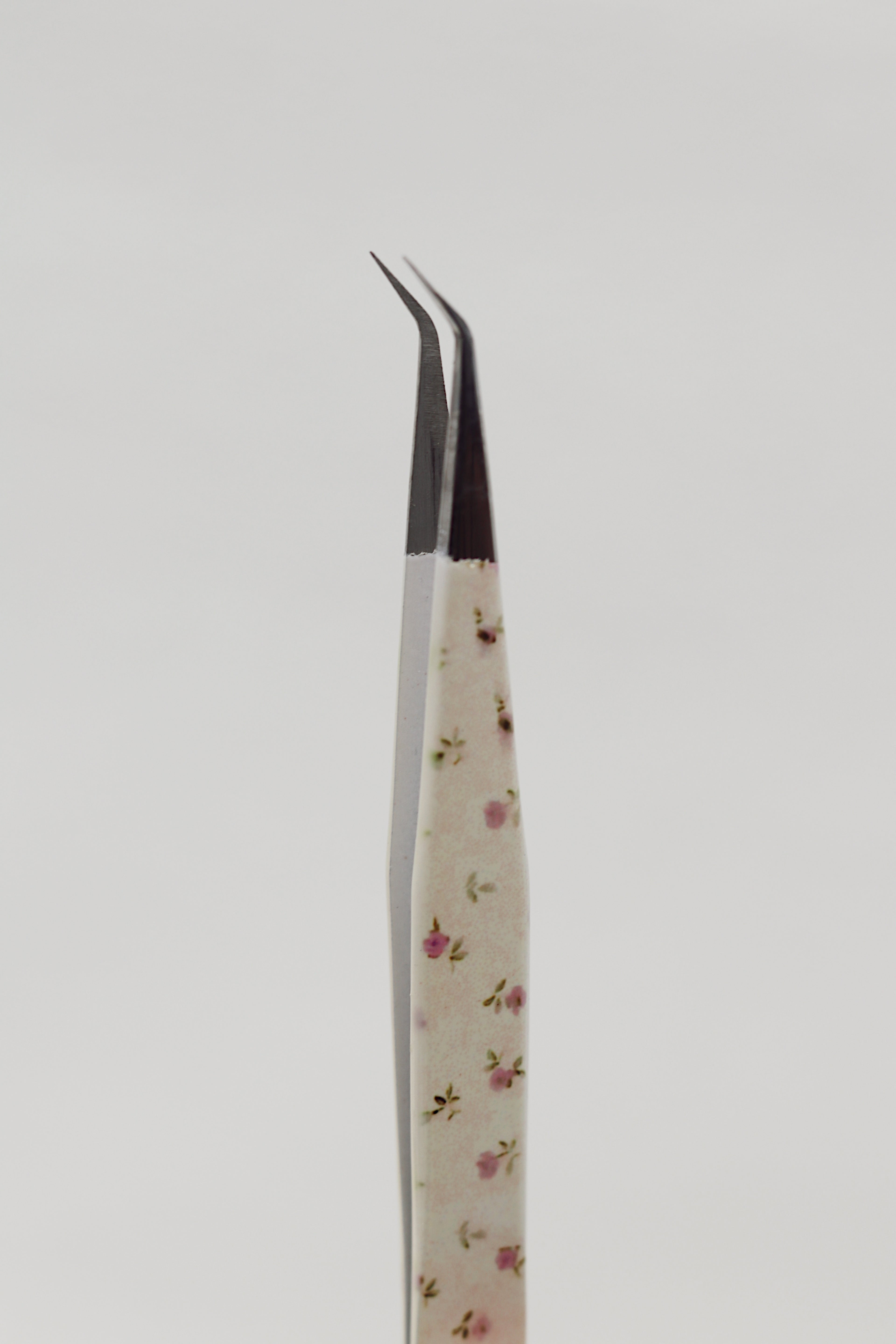 45 Degree Blossom Tweezer