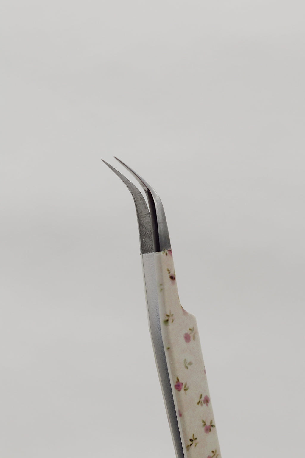 Blossom Isolation Tweezer